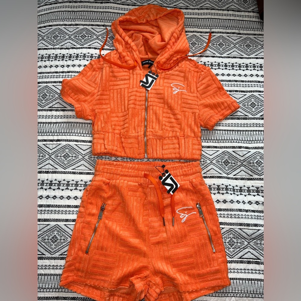 2 Piece Set - Picture 3 of 5